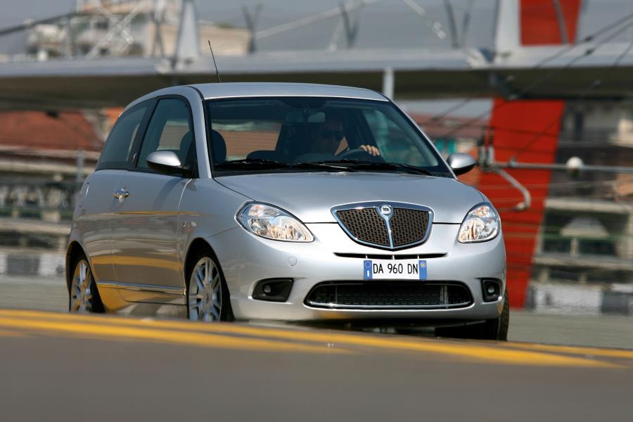  Lancia Ypsilon (843) 2006 года  (фото 16 из 43)